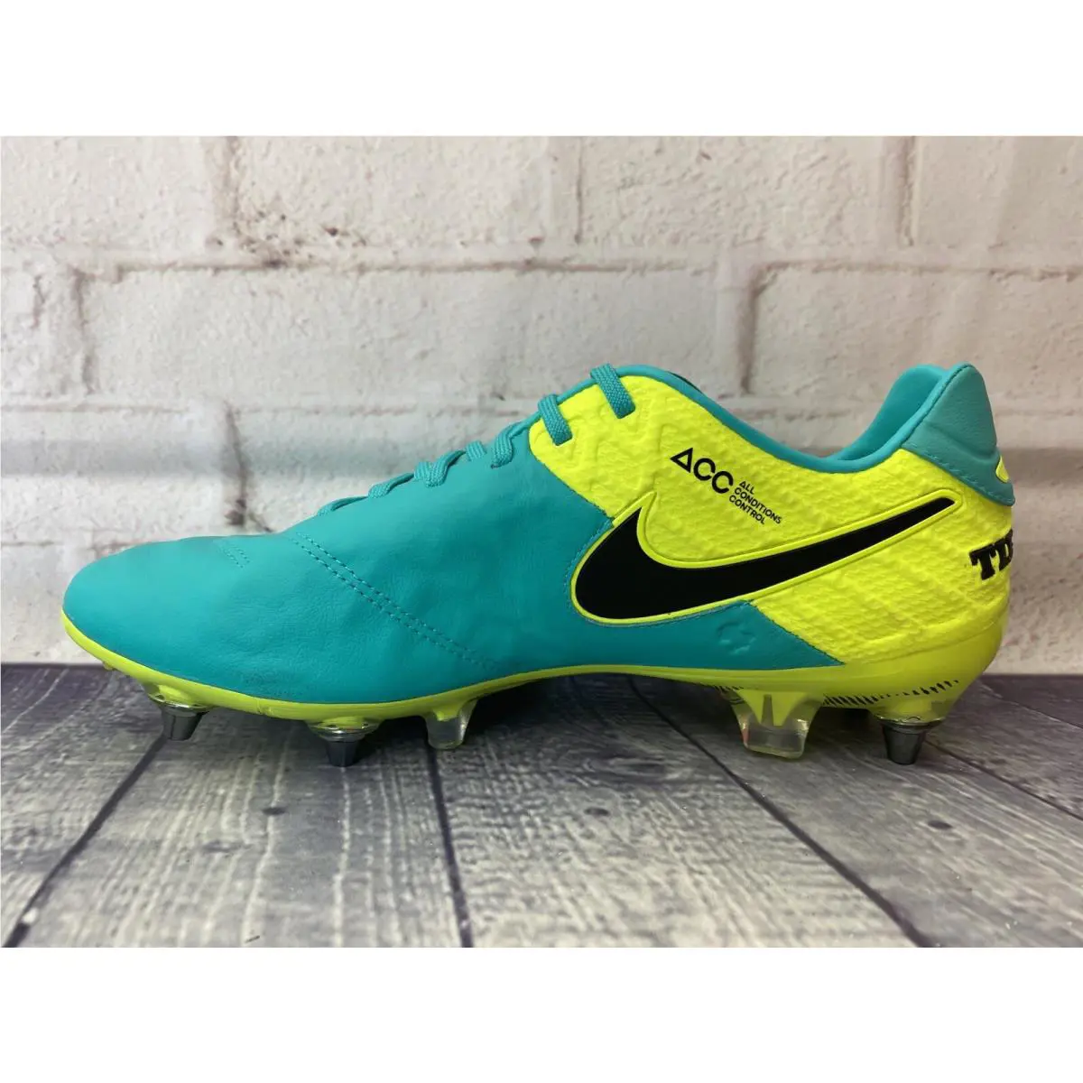 Nike shoes - Nike Tiempo Legend - Tiempo Legend - 819680-004 - Jade 1