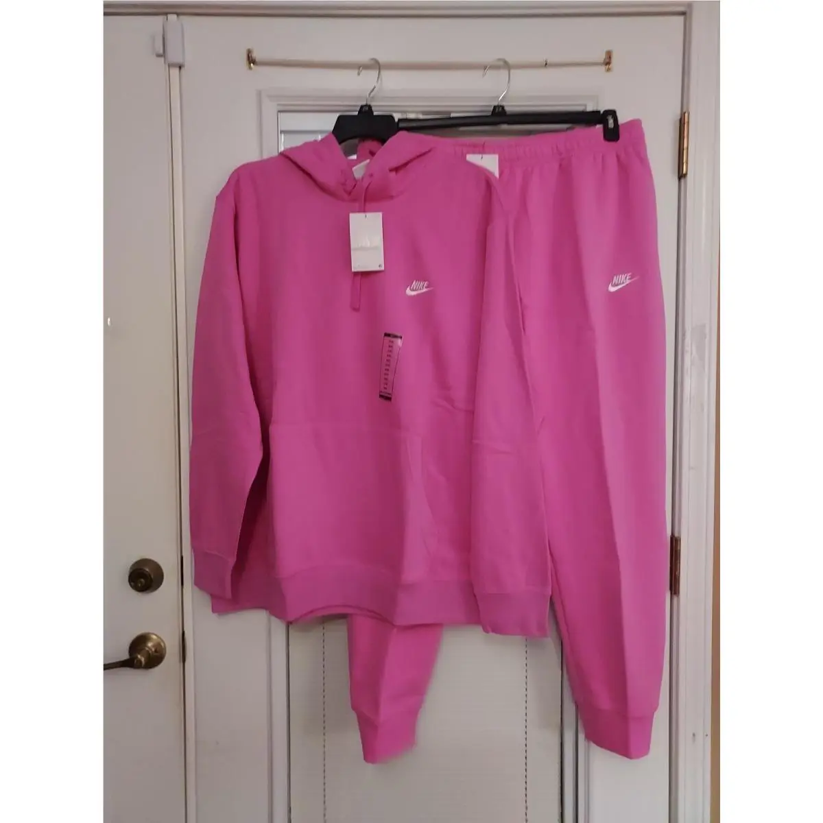 Nike clothing - Pink 4