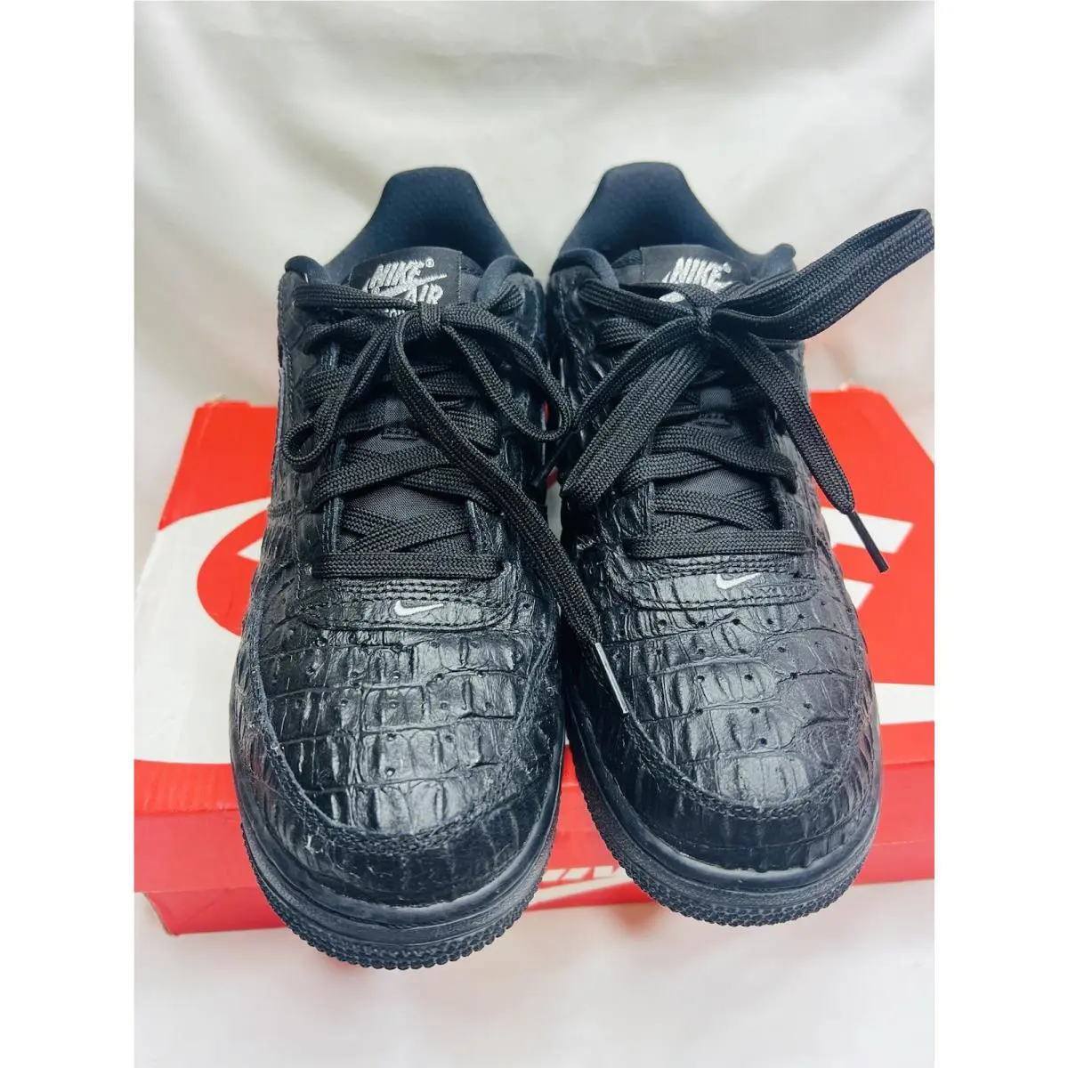 Nike shoes - Nike Air Force 1 - Air Force - Black 2