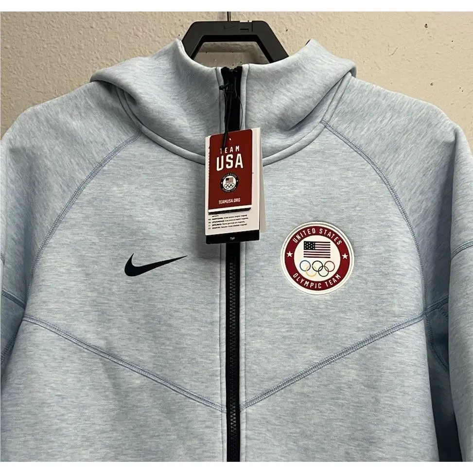Nike clothing - FN1208-441 - FN1208-441 - Celestine Blue (UPC: 197593681515) 1