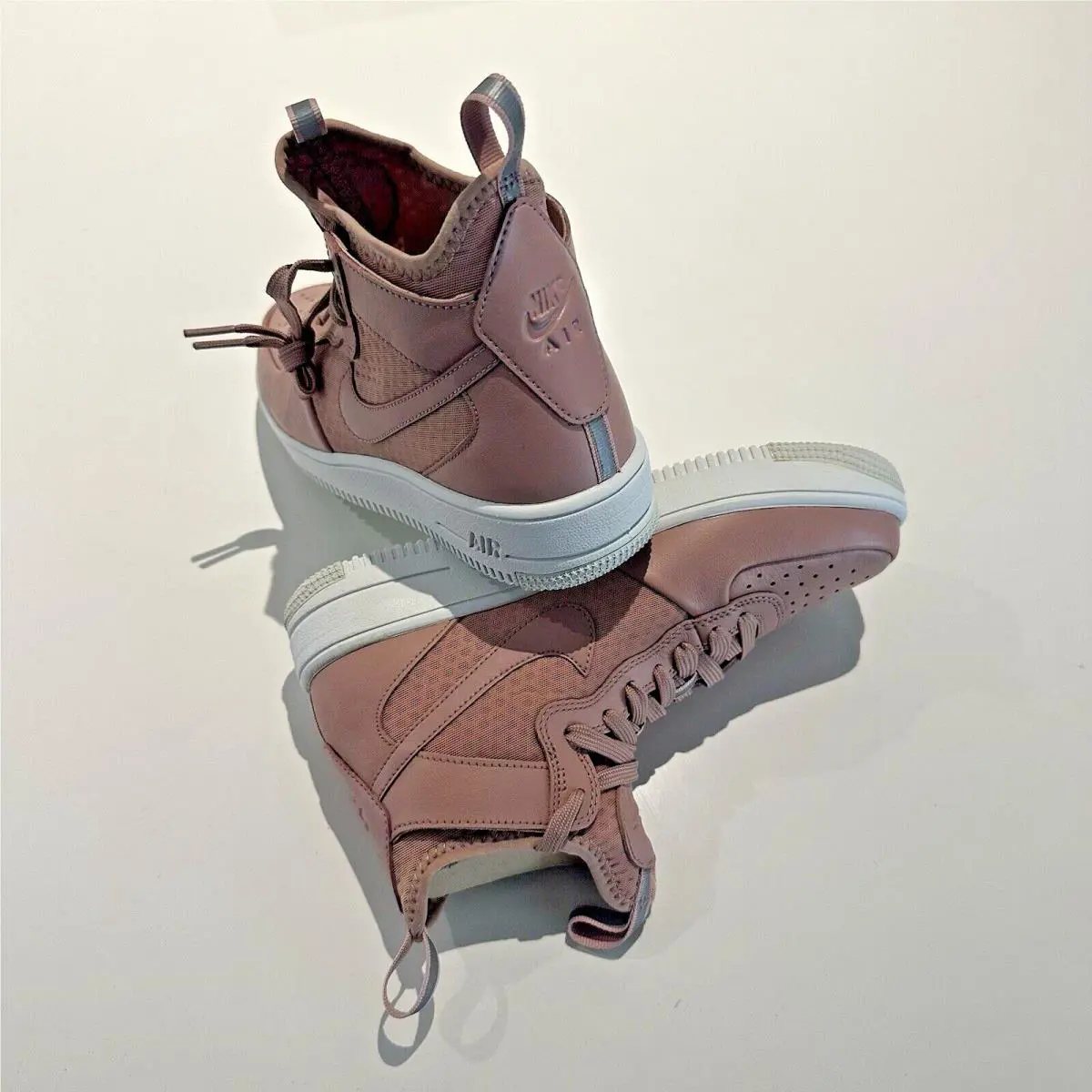 Nike shoes - Pink 2