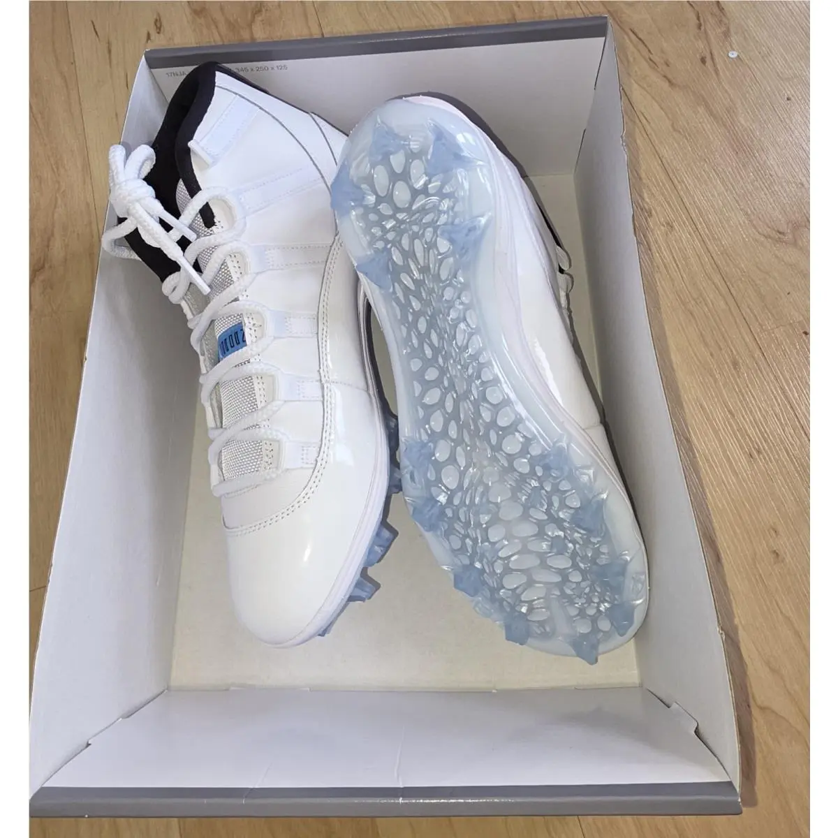 Nike shoes - Air Jordan 11 - Air - HM7324-104 - White (UPC: 197602835038) 4