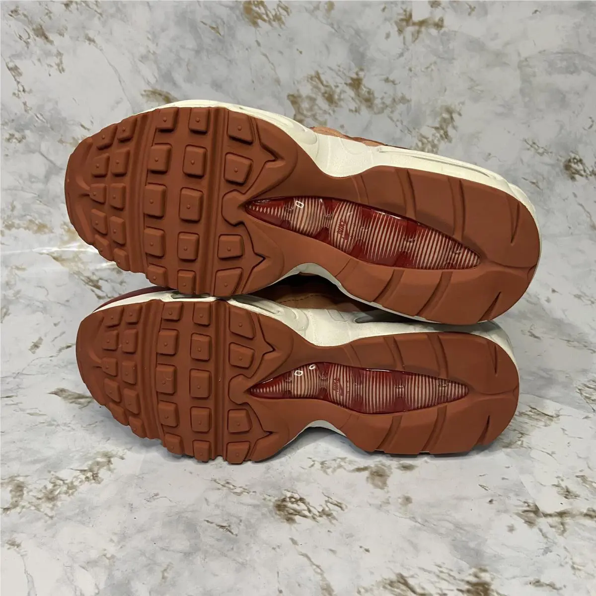 Nike shoes - Nike Air Max 95 - Air Max - 307960-607 - Crimson (UPC: 886915784750) 3