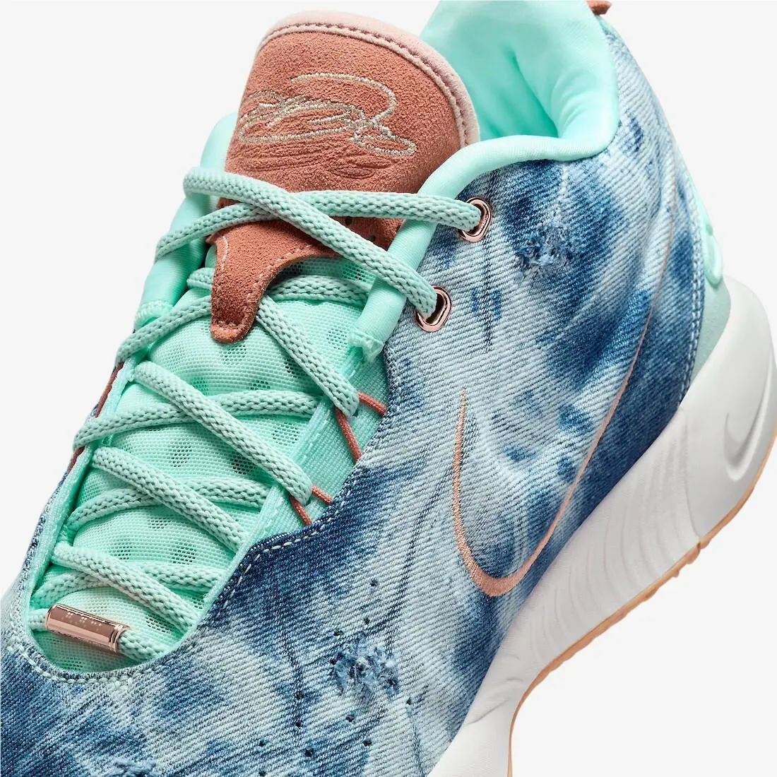 Nike shoes - Jade Ice / Emerald Rise 5