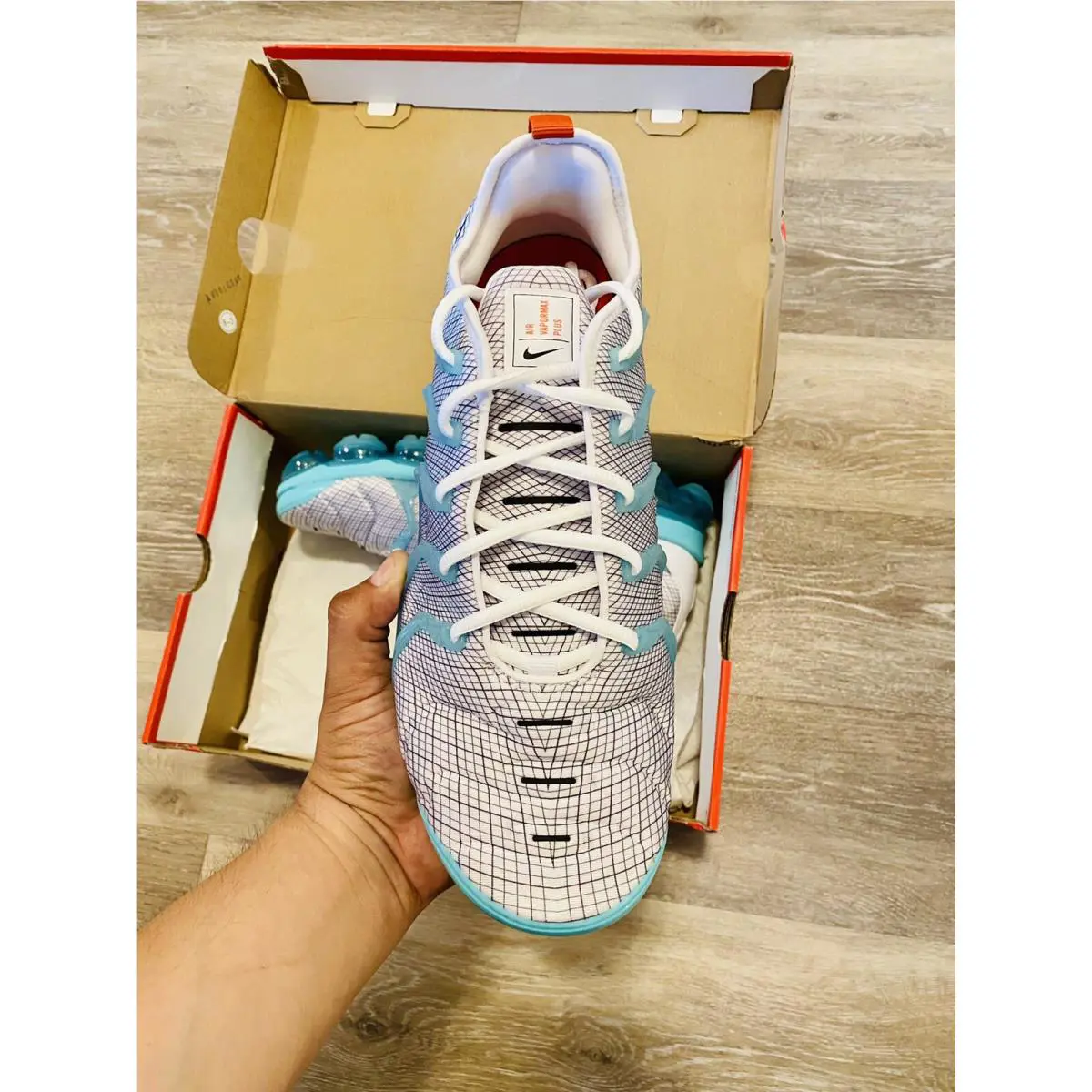 Nike shoes - Nike Air Vapormax Plus - Air Vapormax Plus - 924453-107 - White-Black-Aurora Green-Orange (UPC: 193145566866) 4