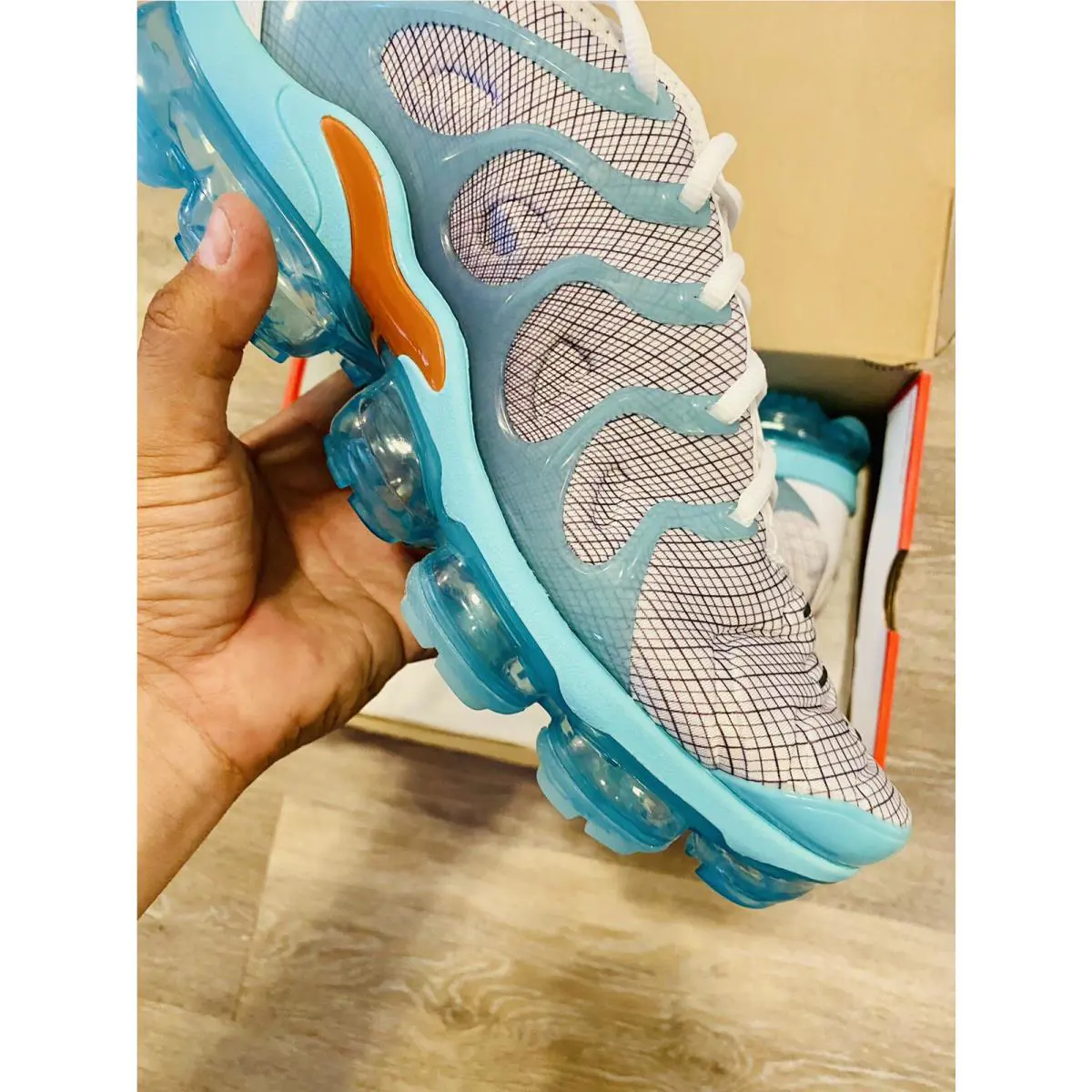 Nike shoes - Nike Air Vapormax Plus - Air Vapormax Plus - 924453-107 - White-Black-Aurora Green-Orange (UPC: 193145566866) 7