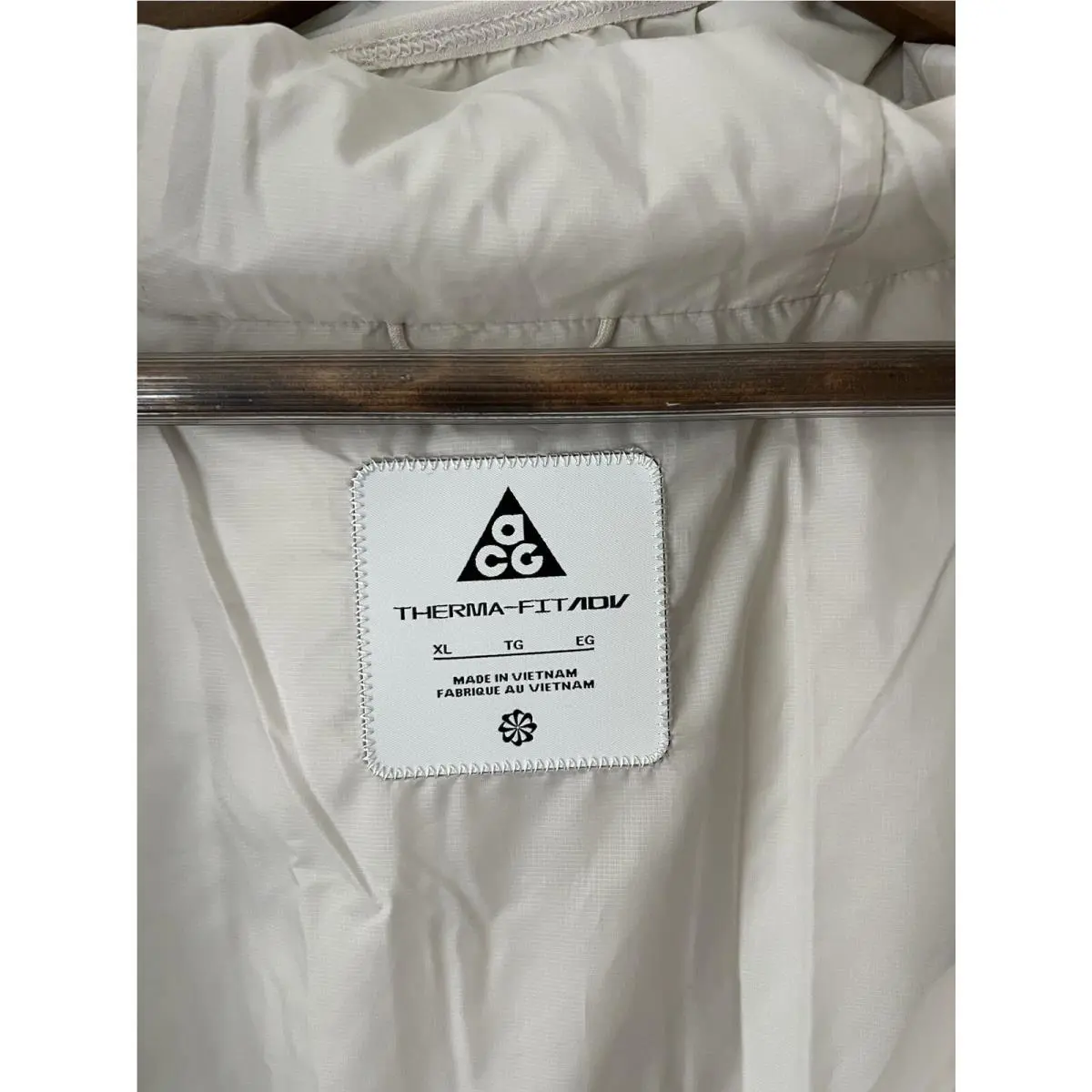 Nike clothing - Nike ACG Lunar Lake - ACG Lunar Lake - White (UPC: 197597295350) 4