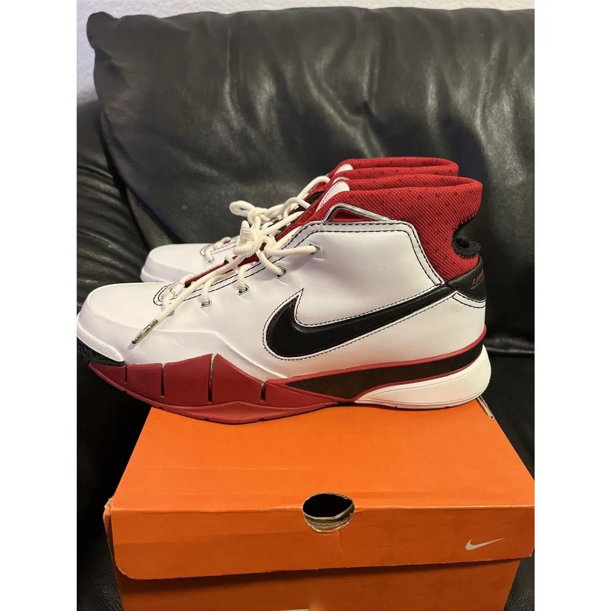 Nike shoes - Nike Zoom Kobe - Zoom Kobe - 313143-101 - White 3
