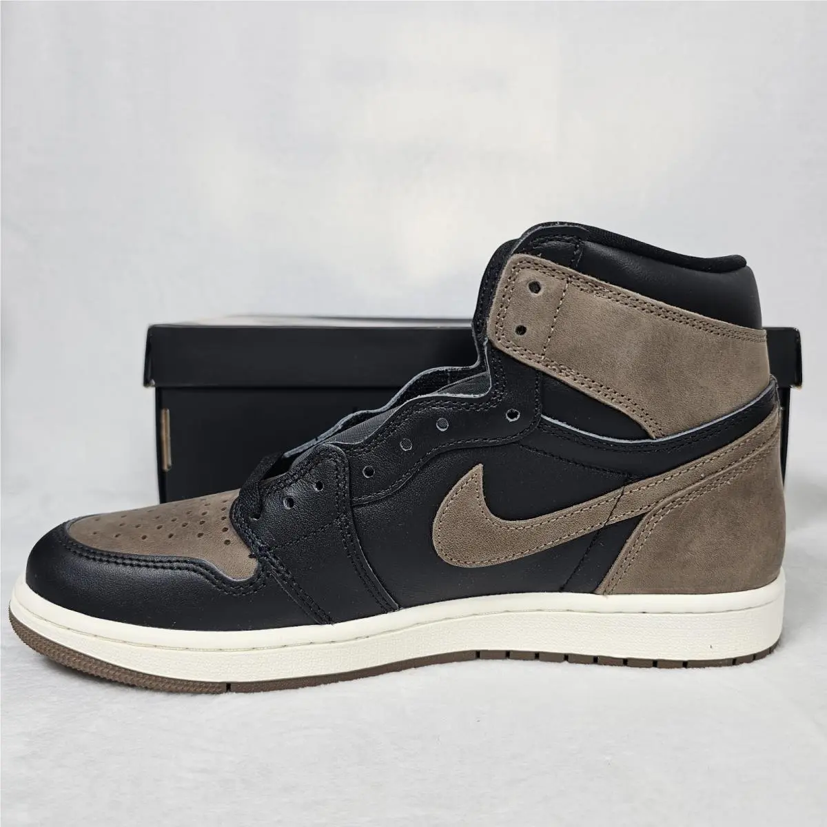 Nike shoes - Air Jordan 1 - Air - DZ5485-020 - Brown 2