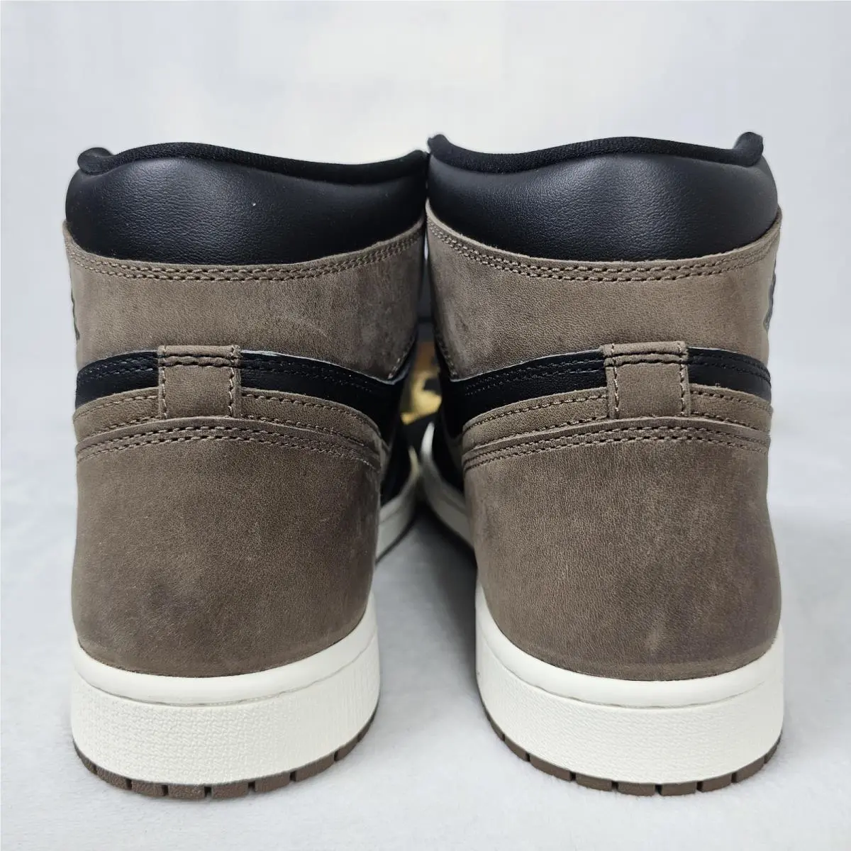 Nike shoes - Air Jordan 1 - Air - DZ5485-020 - Brown 4