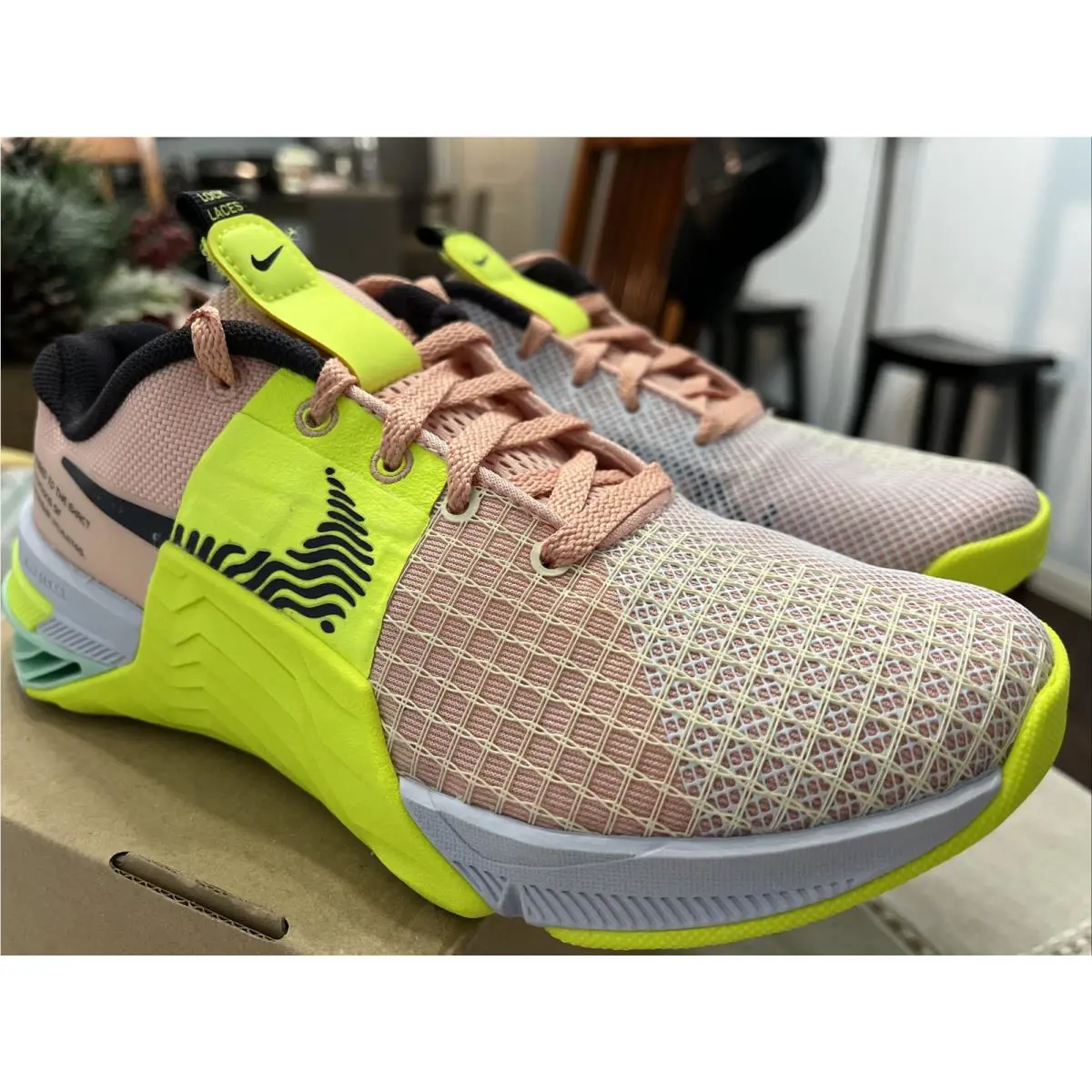 Nike shoes - Nike Metcon 8 - Metcon - DO9327-800 - Arctic Orange Cave Purple Volt 4