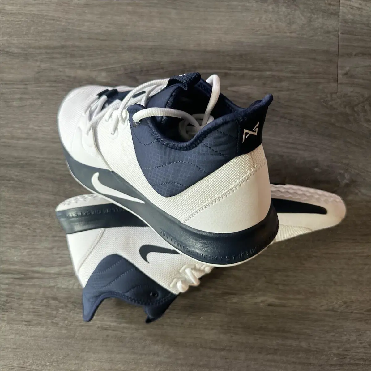 Nike shoes - White 2