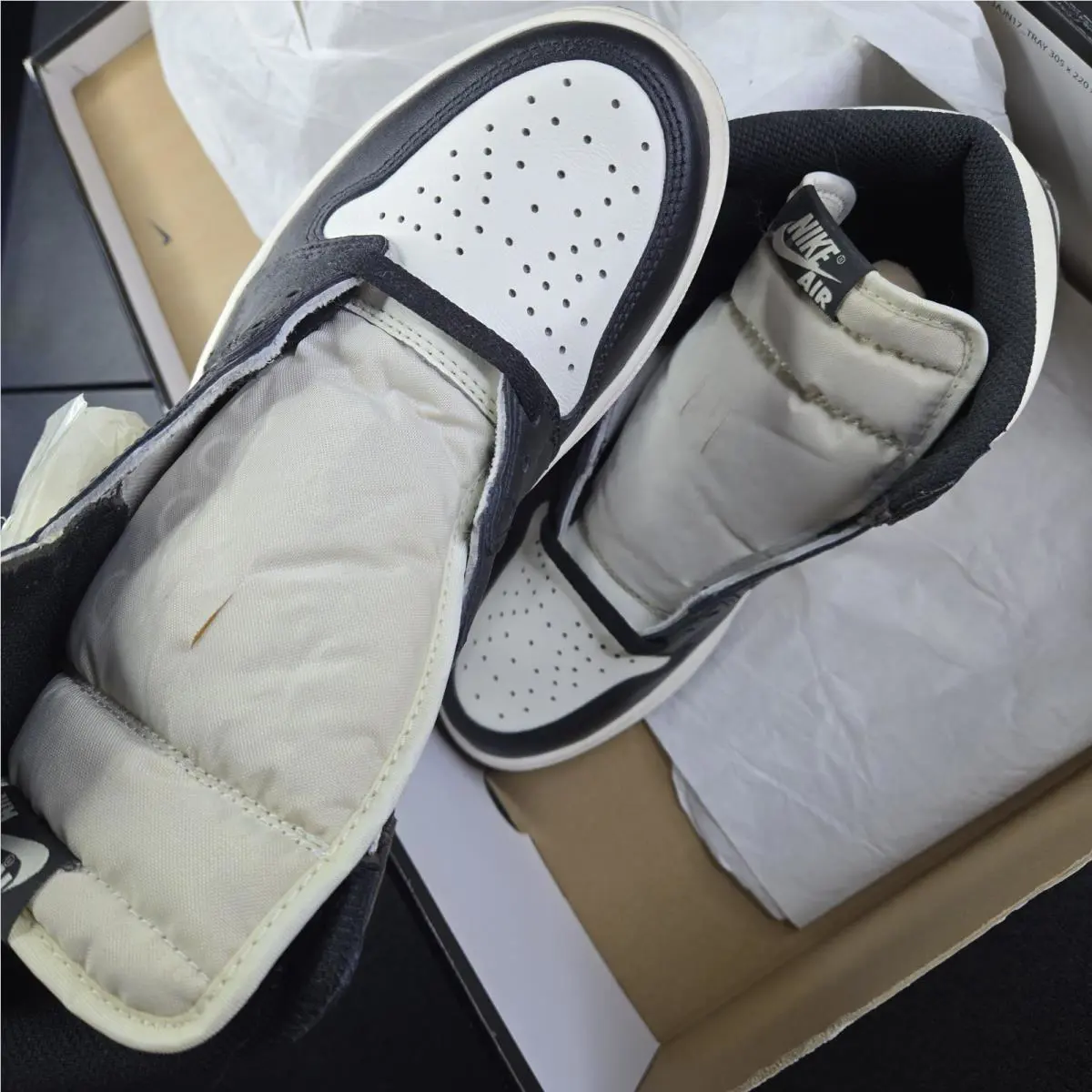 Nike shoes - Air Jordan 1 - Air - 555088-105 - Multicolor 7