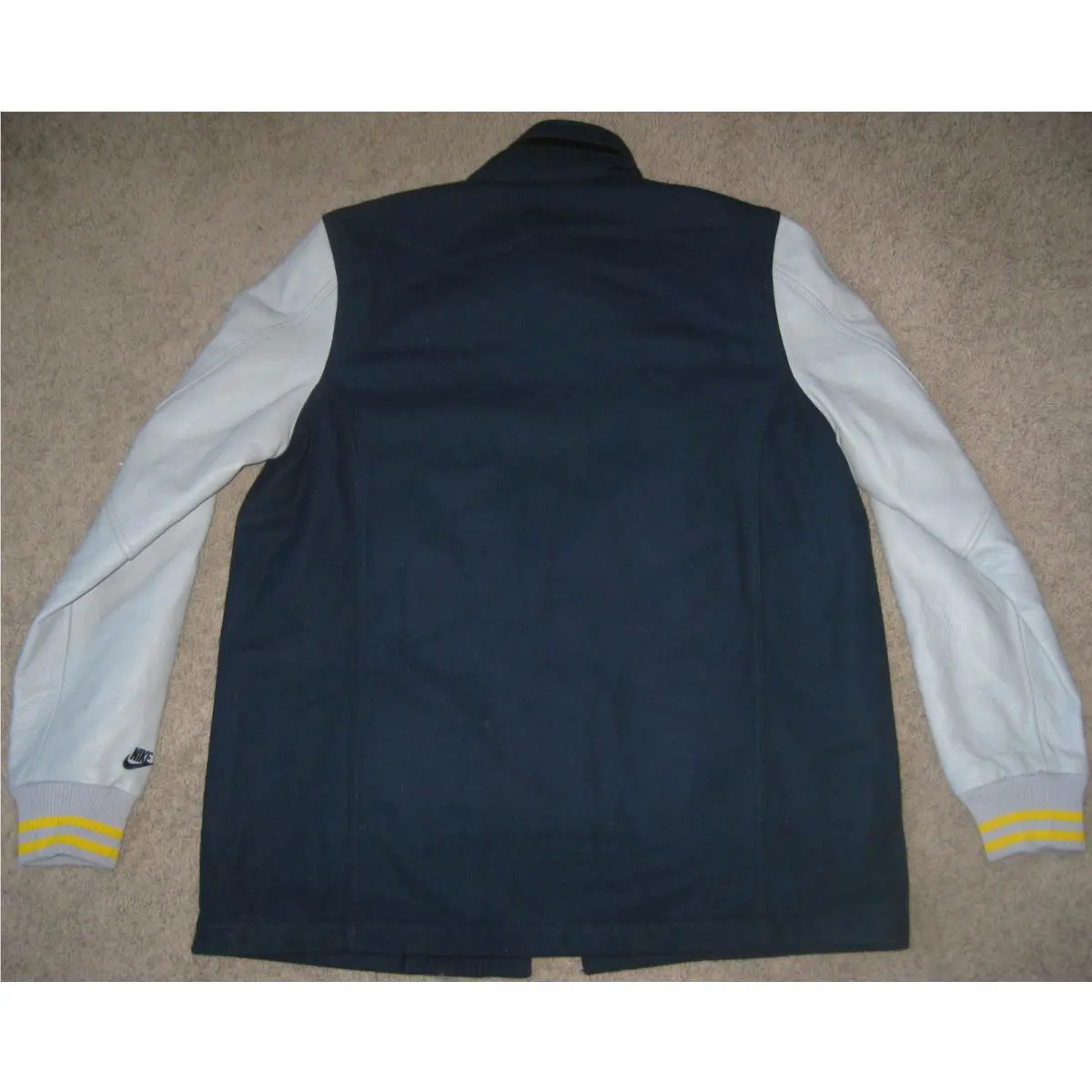 Nike clothing - Blues (UPC: 886912515142) 5