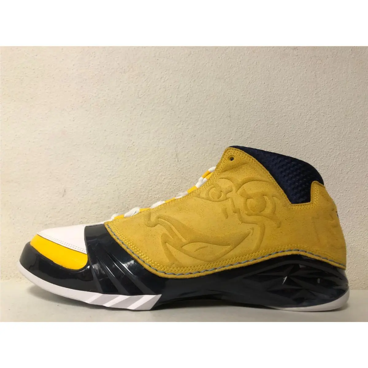 Nike shoes - Air Jordan Retro - Air Retro - FV1334-700 - Amarillo/White-College Navy (UPC: 197593923066) 0