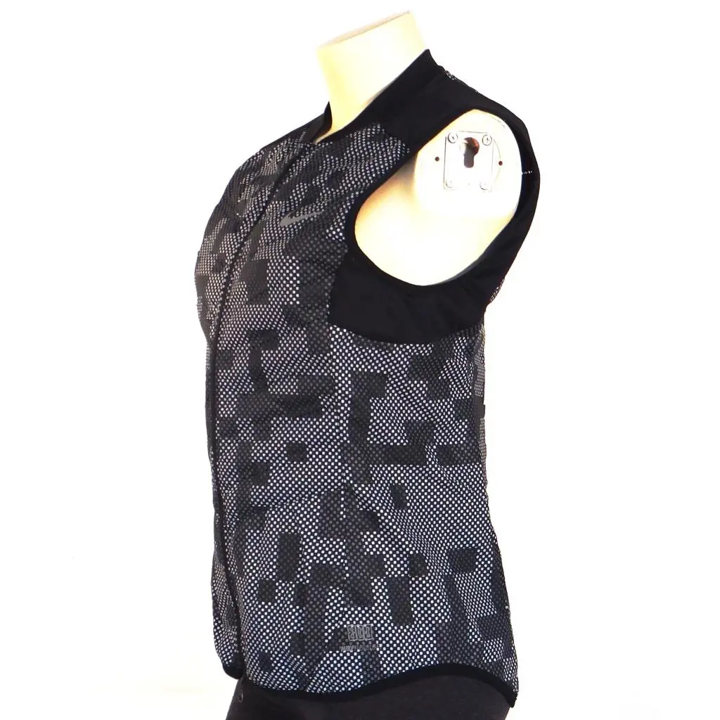 Nike clothing - Black (UPC: 886060767967) 1