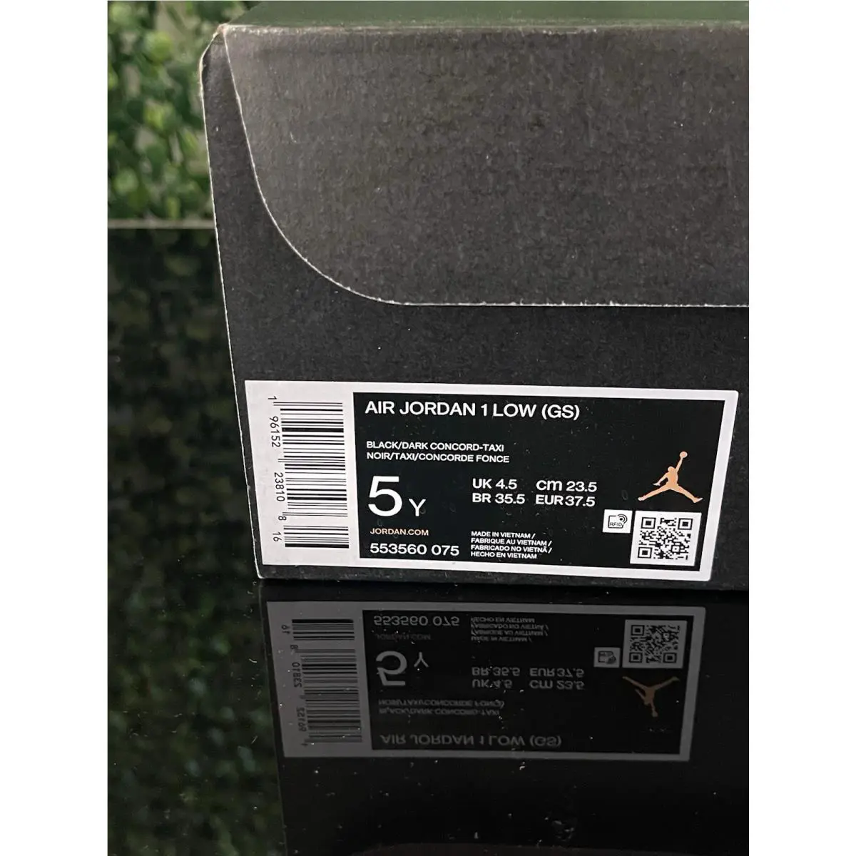 Nike shoes - Air Jordan 1 - Air - Black/Dark Concord Taxi (UPC: 0196152238108) 8