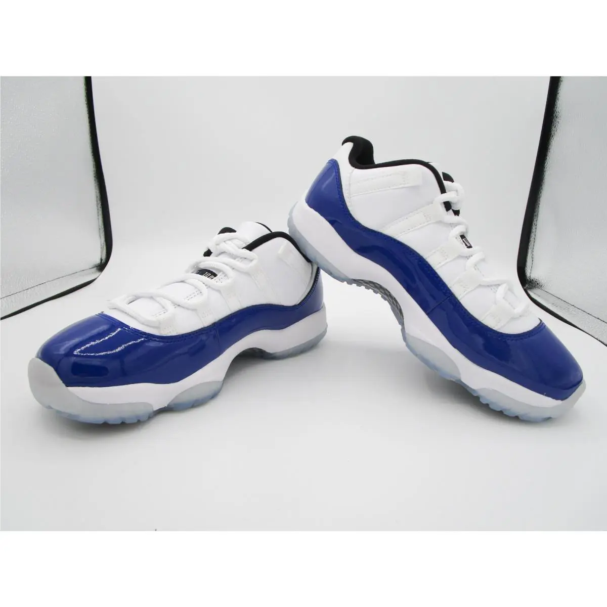 Nike shoes - Air Jordan 11 Low - Air Low - AH7860100 - White 3