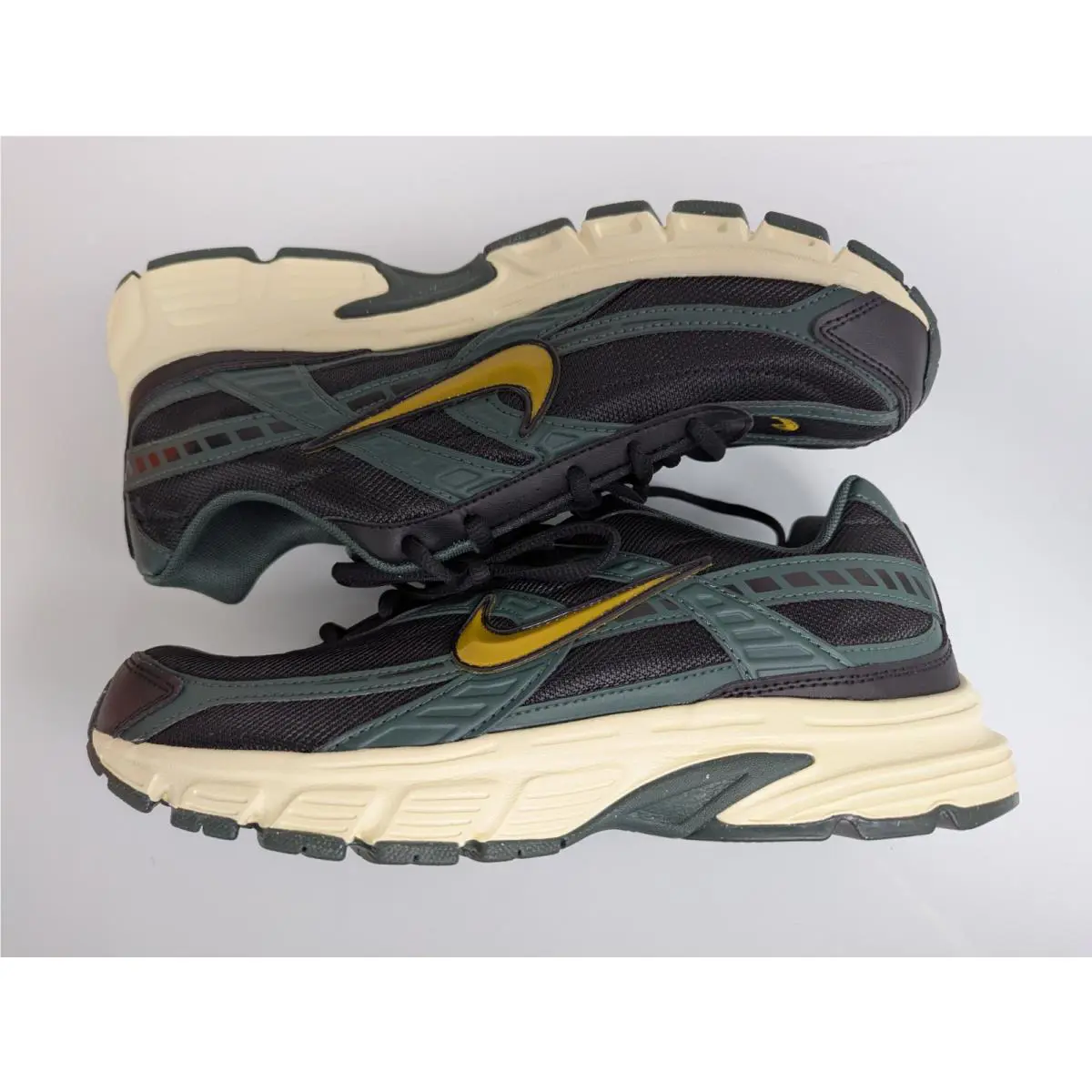 Nike shoes - Nike Initiator - Initiator - HQ3611-010 - Black 1