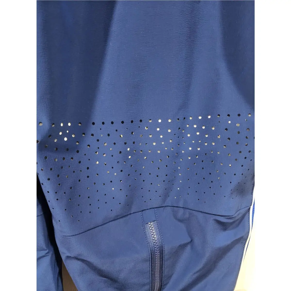 Nike clothing - Blue (UPC: 197594034587) 10
