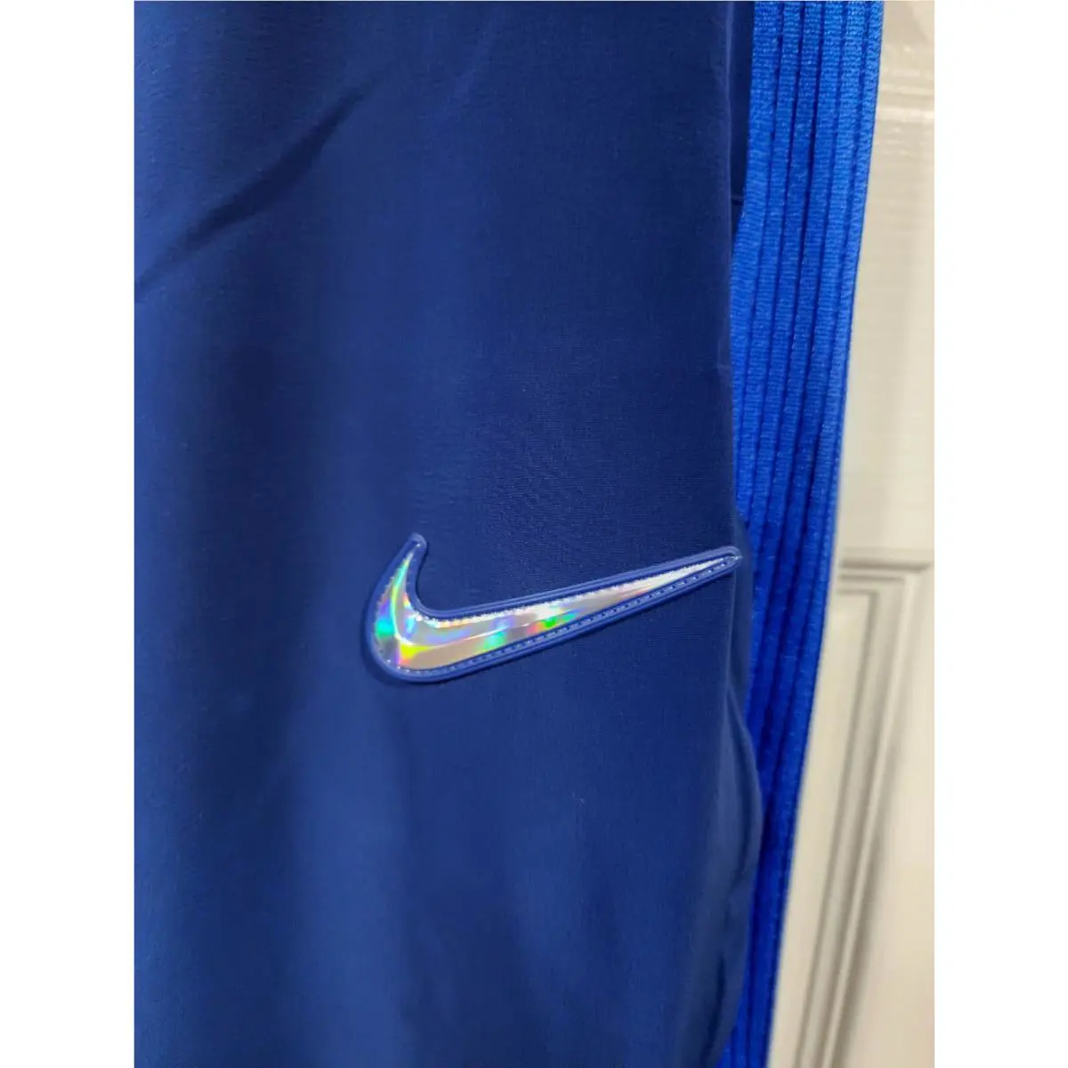 Nike clothing - Blue (UPC: 197594034587) 4
