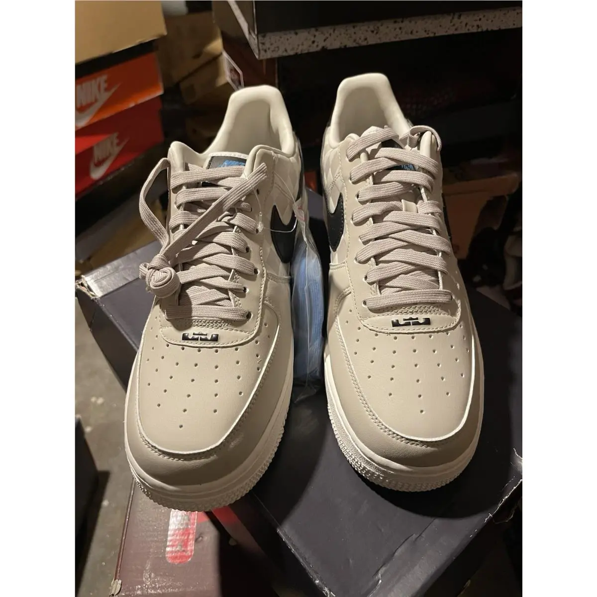 Nike shoes - Nike Air Force 1 - Air Force - DC8877-200 - Brown 0