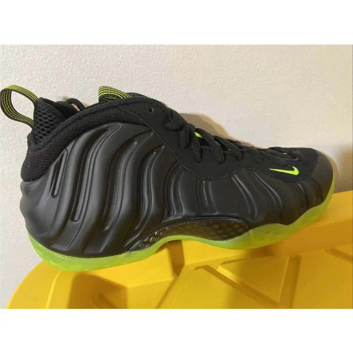 Nike shoes - Nike Air Foamposite - Air Foamposite - HF2902-001 - Black 1