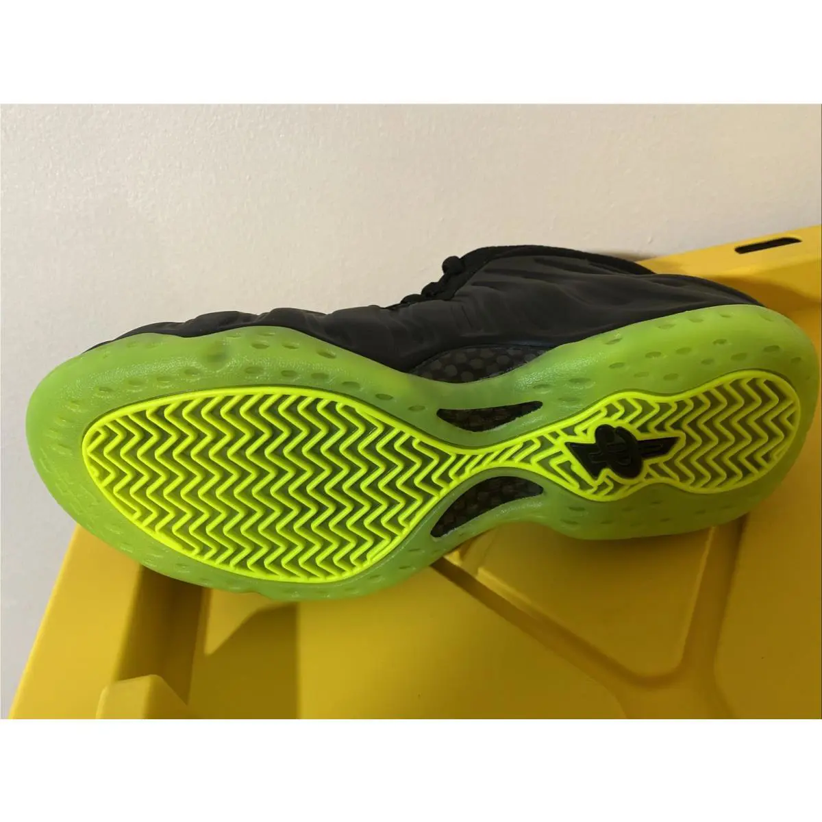 Nike shoes - Nike Air Foamposite - Air Foamposite - HF2902-001 - Black 5