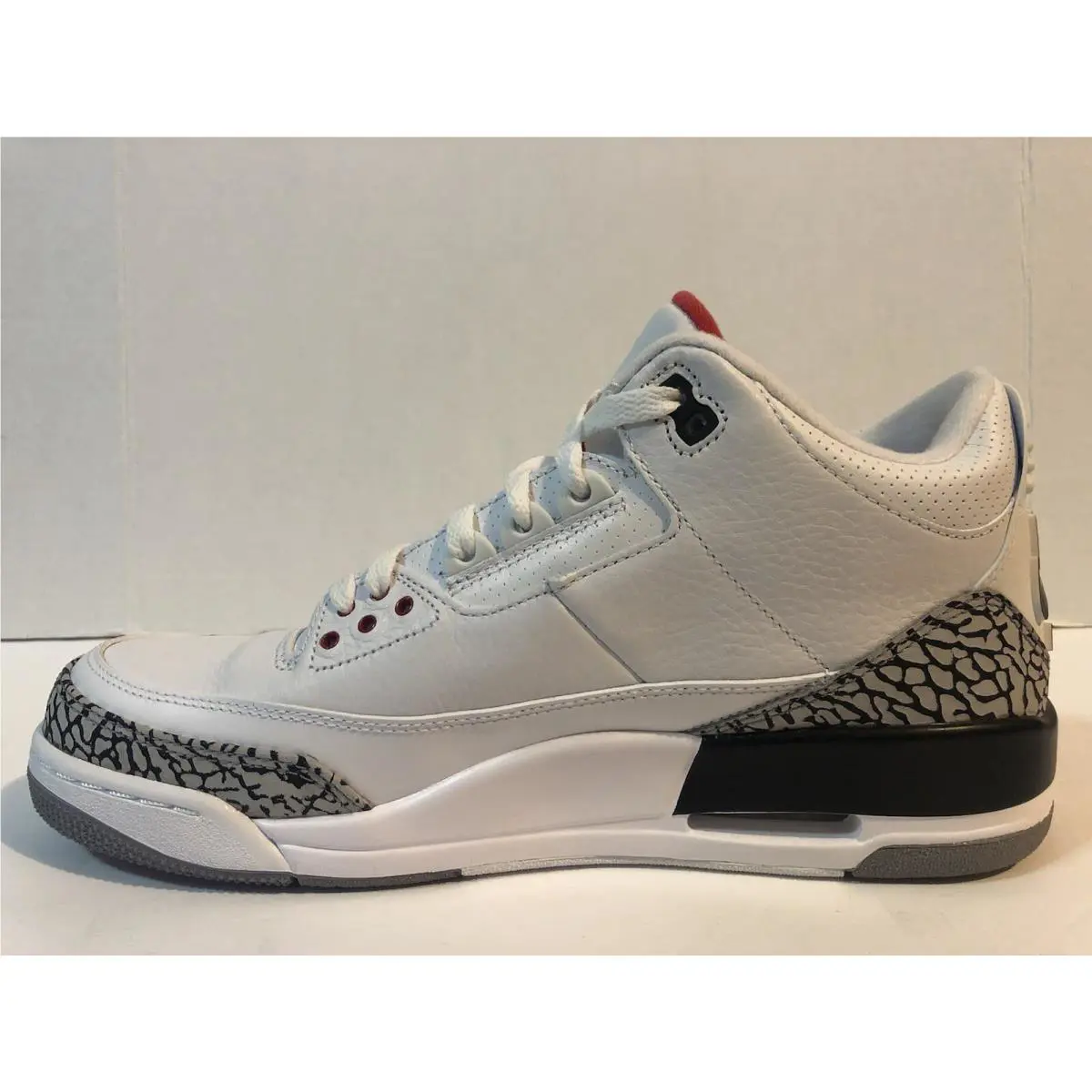 Nike shoes - Air Jordan 3 - Air - White 4