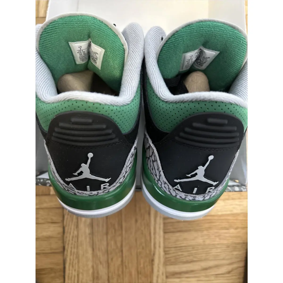 Nike shoes - Air Jordan 3 Retro - Air Retro - CT8532030 - Black/Pine Green-Silver White (UPC: 0195243736783) 4