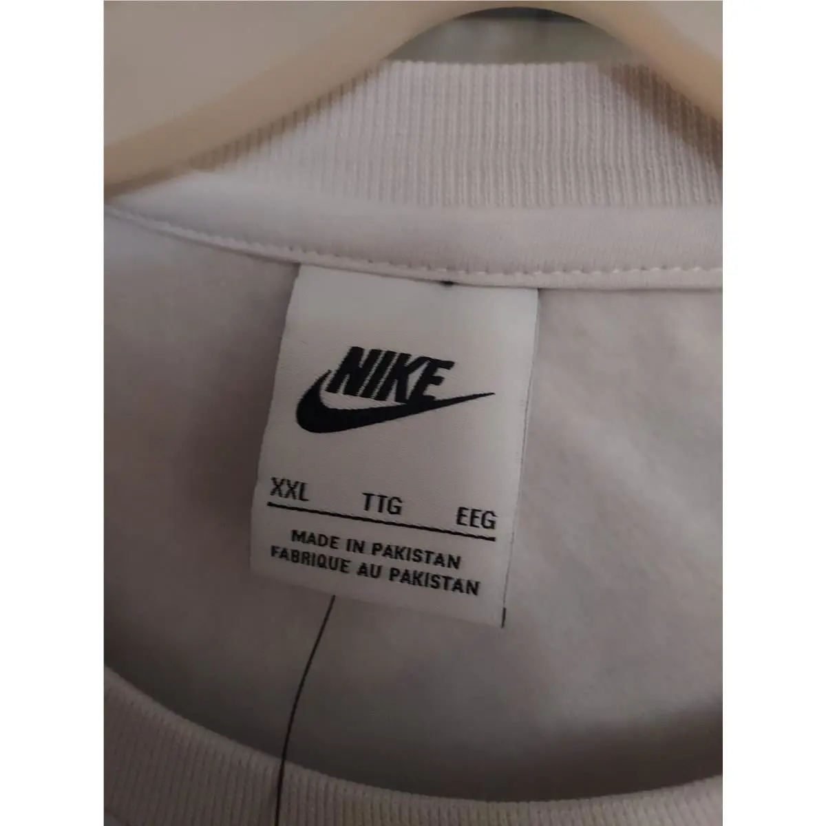 Nike clothing - White 4