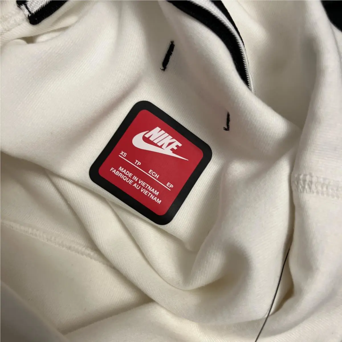 Nike clothing - FB8169 - FB8169 - Sail (UPC: 0196607420188) 3