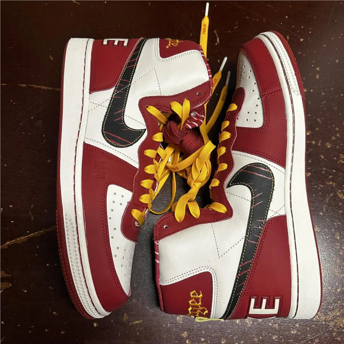 Nike shoes - NA - Red 3
