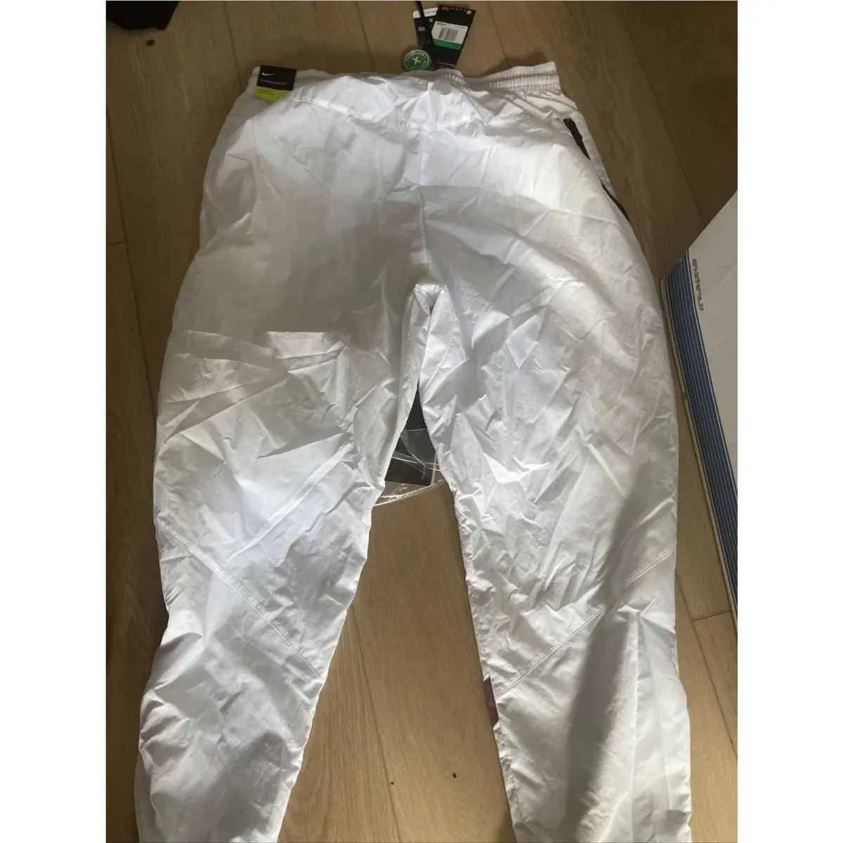 Nike clothing - White 4