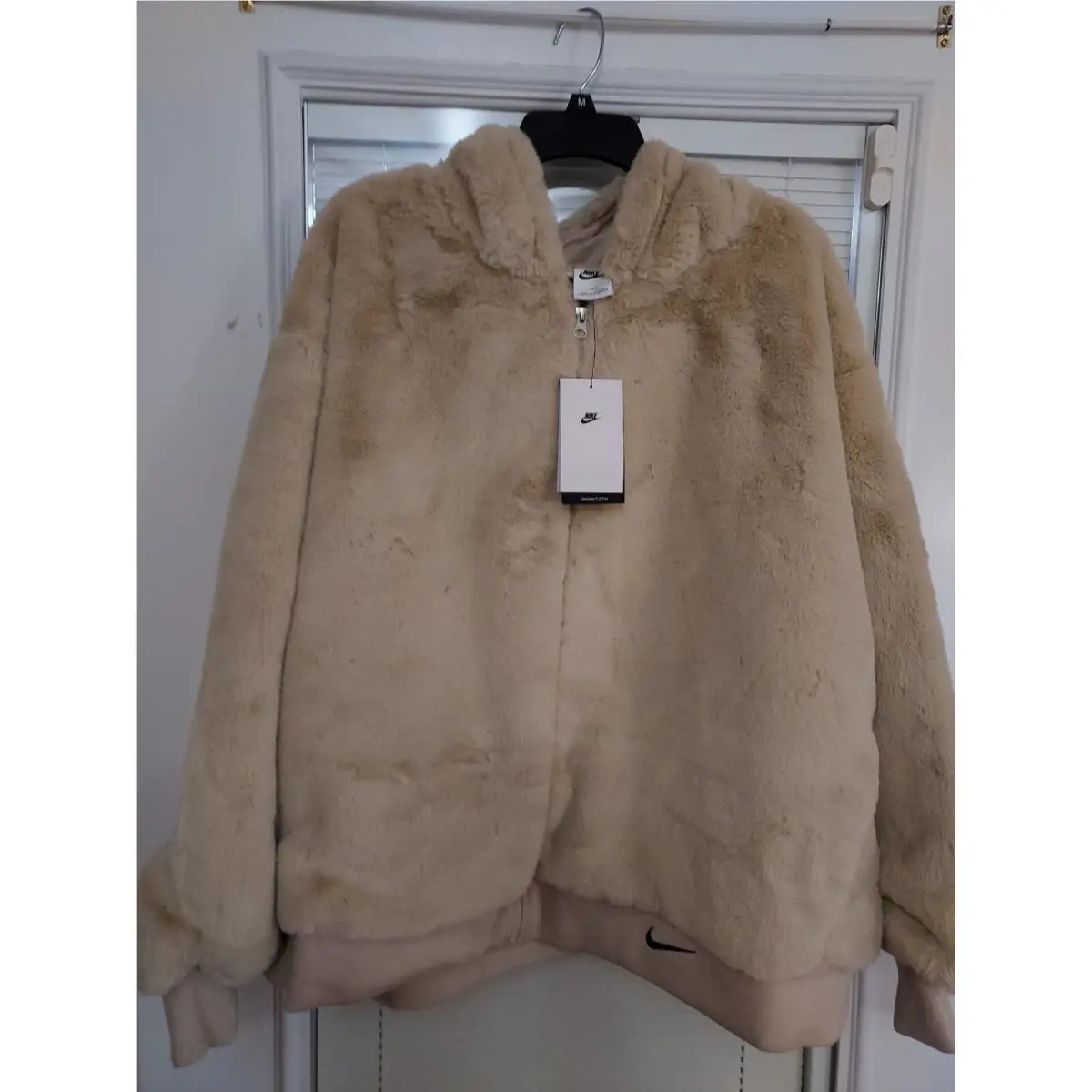 Nike clothing - Brown 3