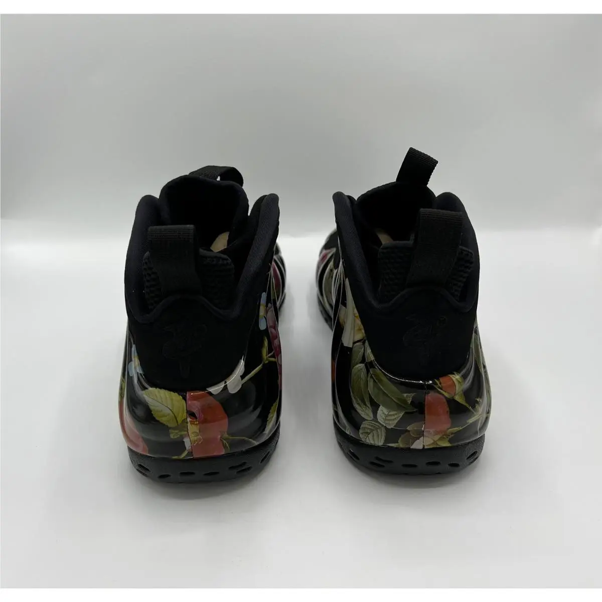 Nike shoes - Nike Air Foamposite - Air Foamposite - 314996-012 - Black (UPC: 0886060290779) 0