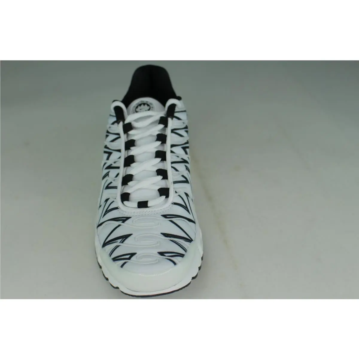 Nike shoes - White, White, Black (UPC: 886059572688) 1