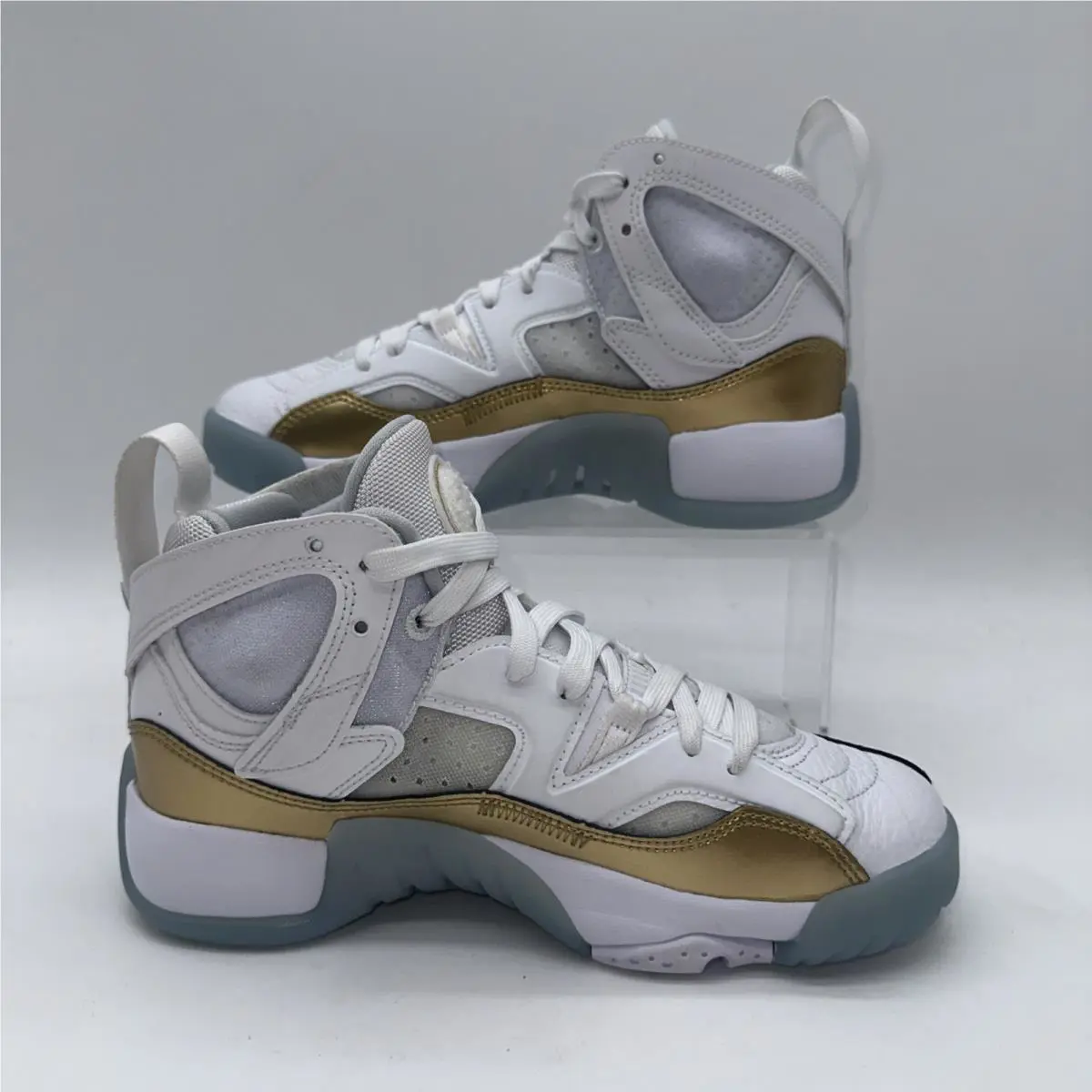 Nike shoes - Jordan Jumpman Two Trey - Jumpman Two Trey - DR9631-107 - White 0