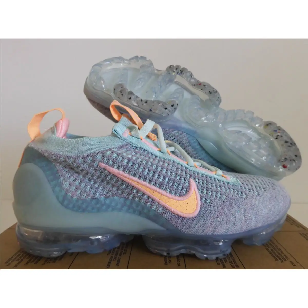 Wmns Nike Air Vapormax 2021 FK Flyknit Light Dew-melon Tint SZ 6 DH4088-300
