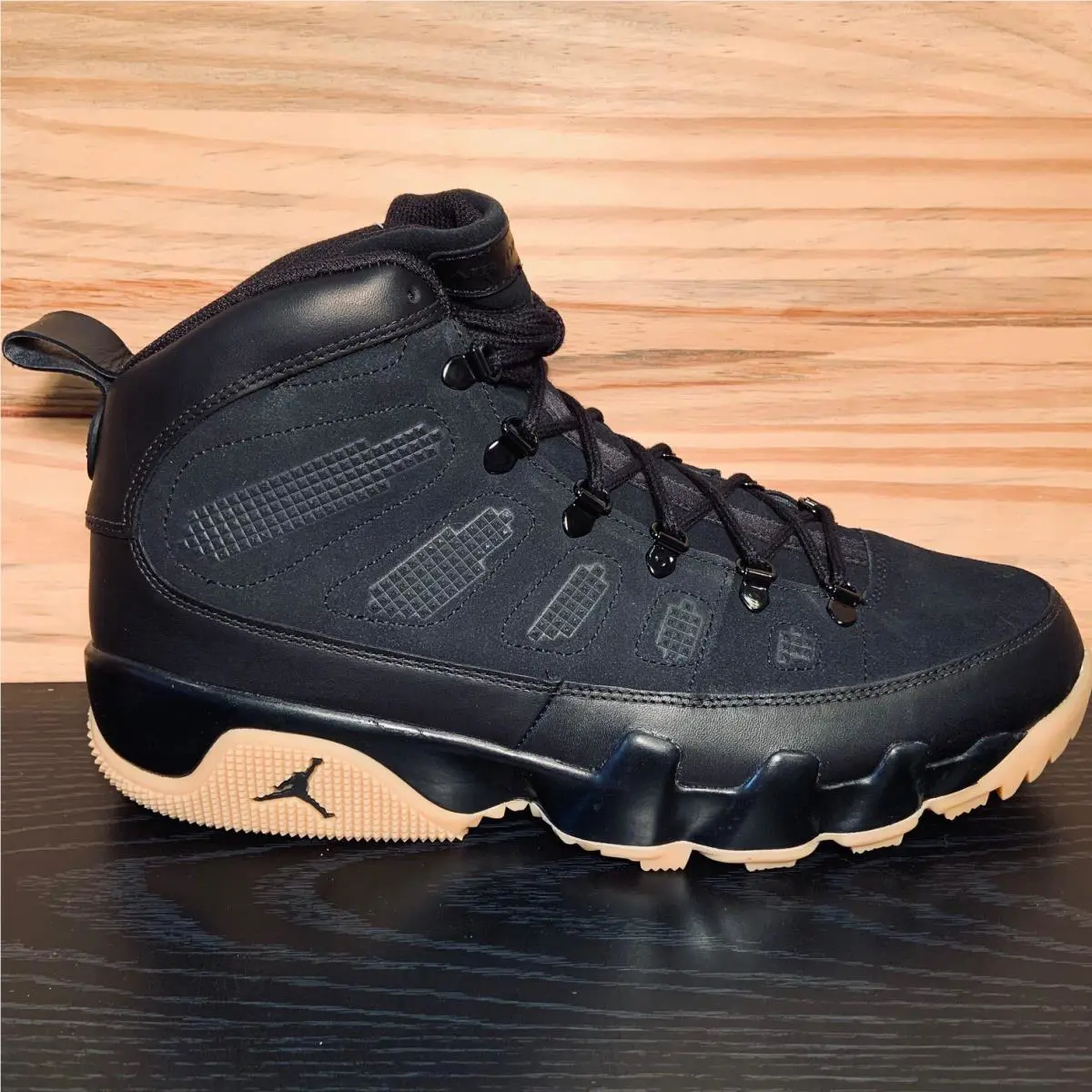 Nike shoes  - Black 2