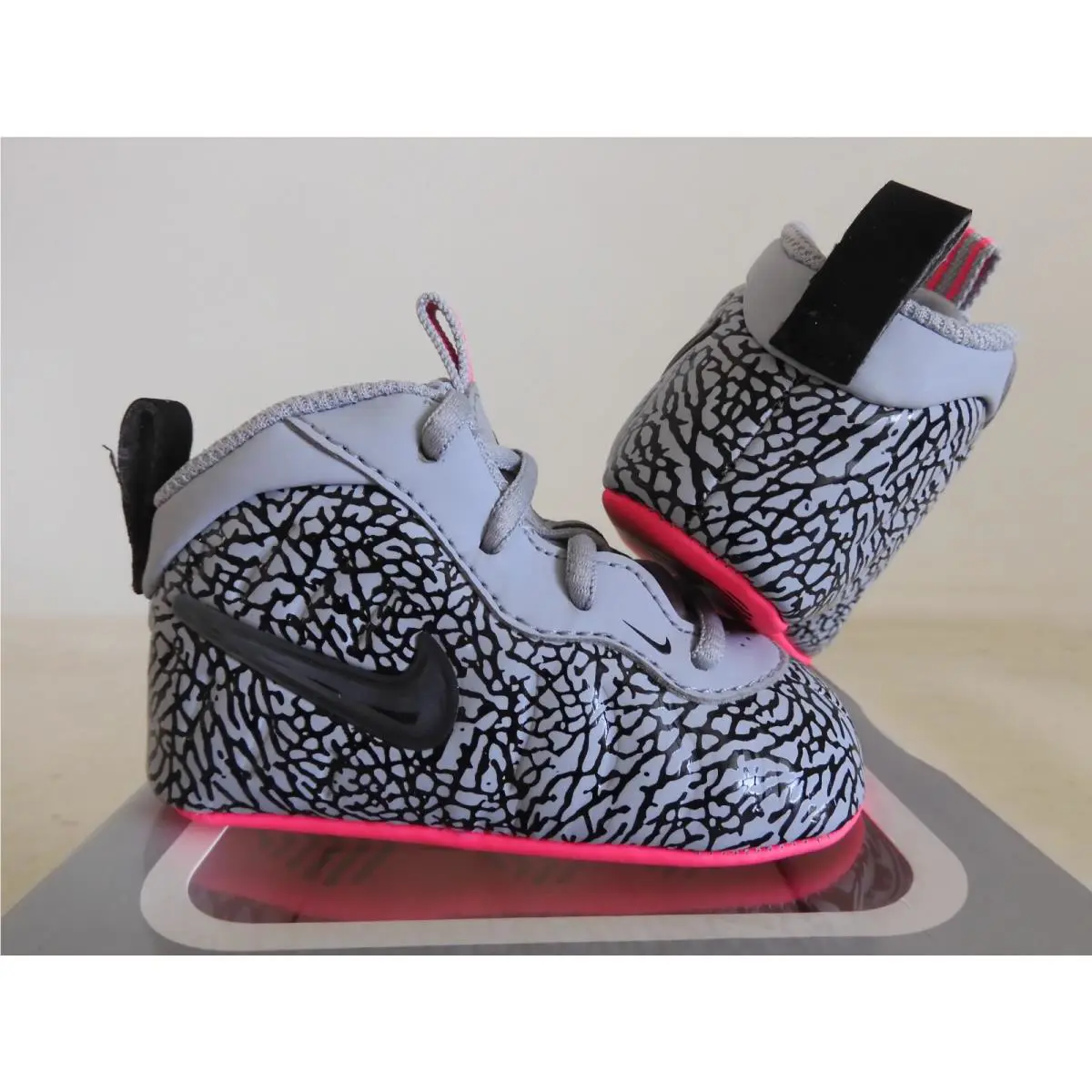 Nike shoes - Nike Foamposite - Foamposite - Gray (UPC: 091207082661) 0