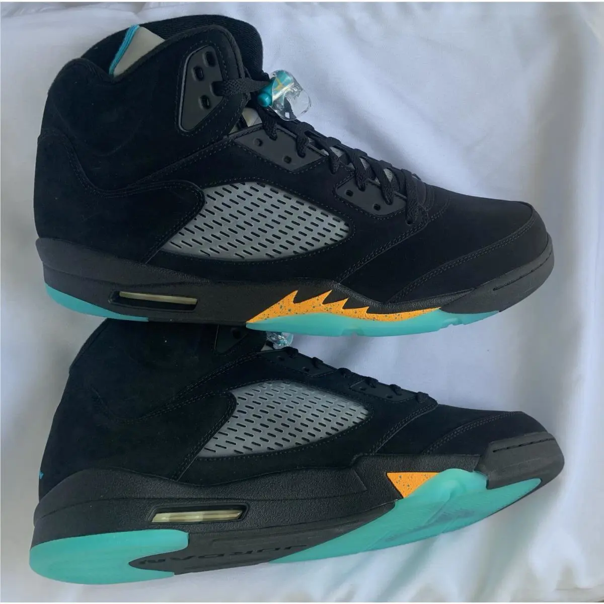 Nike shoes - Air Jordan 5 Retro - Air Retro - Dd0587 047 - Black/Aquatine-Taxi, Manufacturer: CZ0203-700 (UPC: 0196154473989) 3