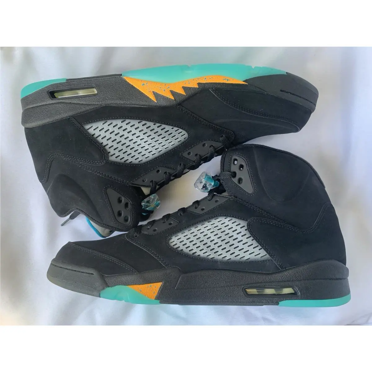 Nike shoes - Air Jordan 5 Retro - Air Retro - Dd0587 047 - Black/Aquatine-Taxi, Manufacturer: CZ0203-700 (UPC: 0196154473989) 6