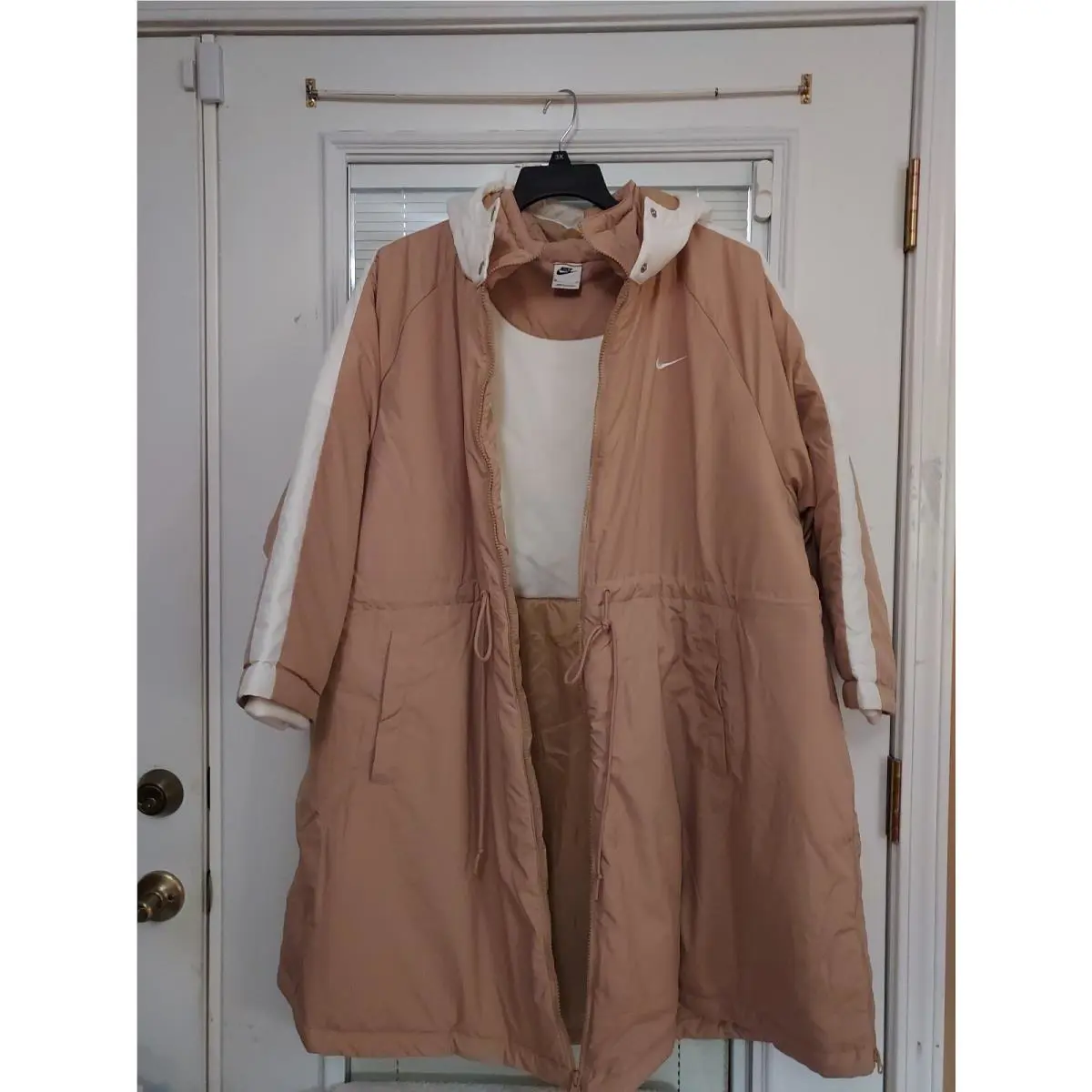 Nike clothing - Brown 9