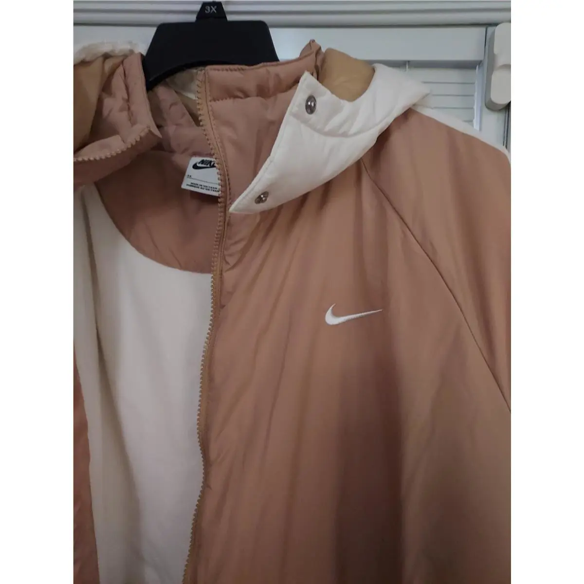 Nike clothing - Brown 1
