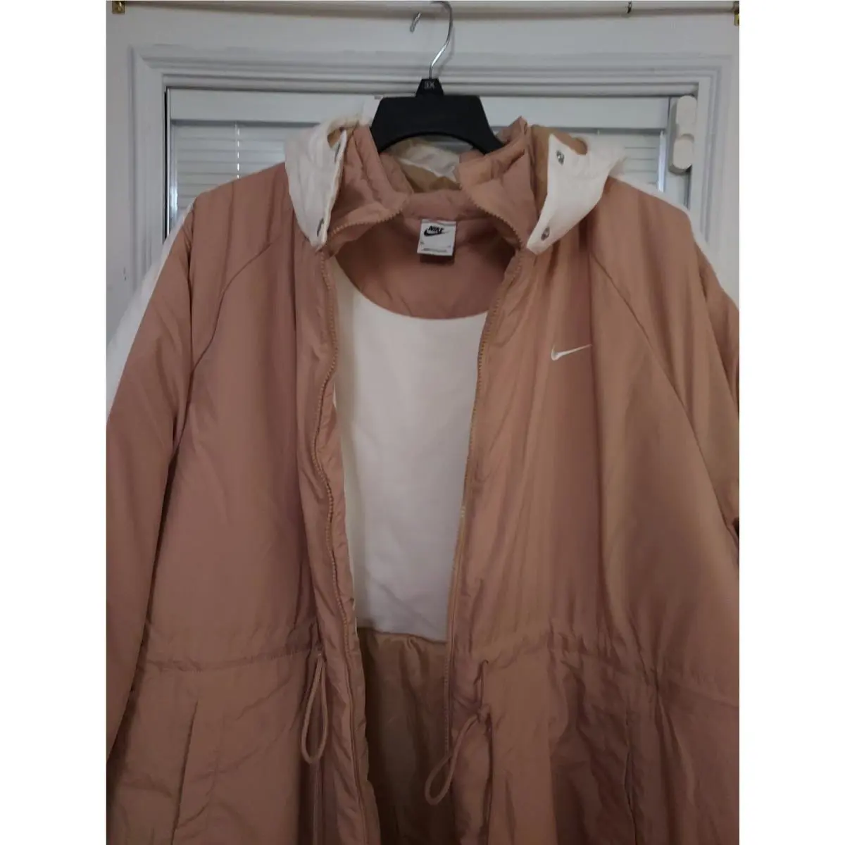 Nike clothing - Brown 3
