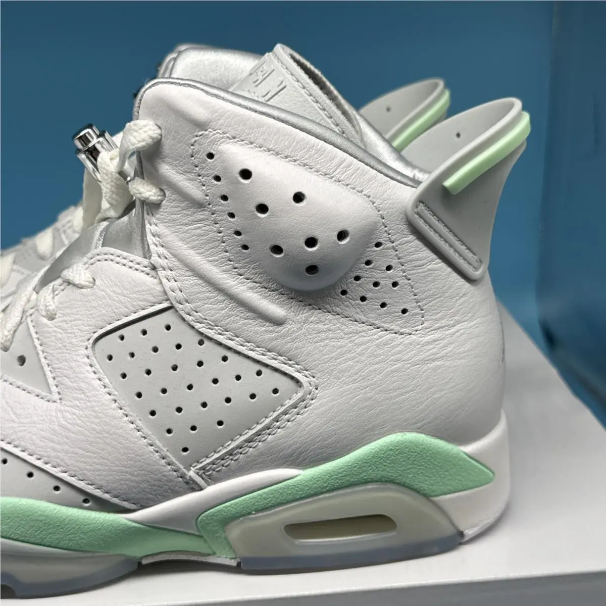 Nike shoes - Air Jordan 6 - Air - DQ4914-103 - White (UPC: 0195866350342) 1