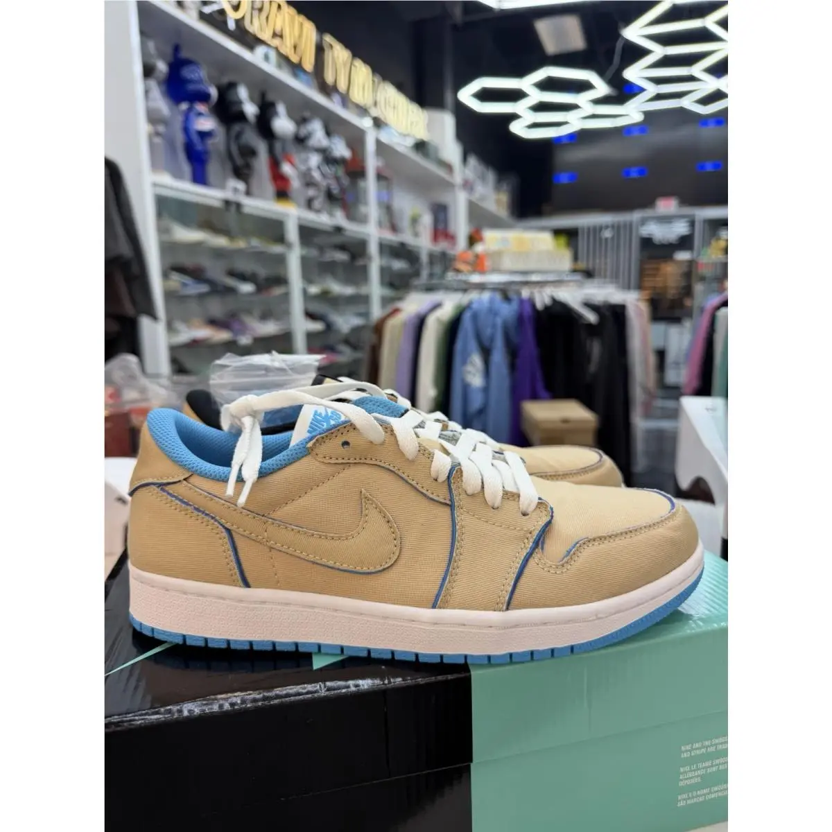 CJ7891-200 Nike Air Jordan Retro 1 Low SB QS Lance Mountain Desert Ore Size 8.5