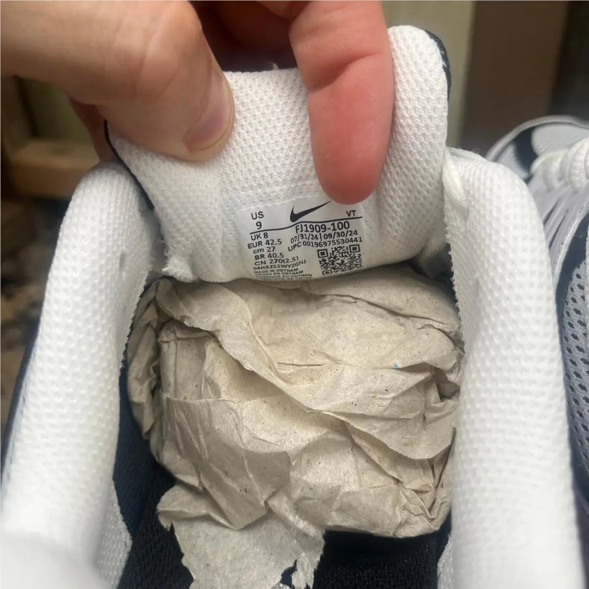 Nike shoes - White 5