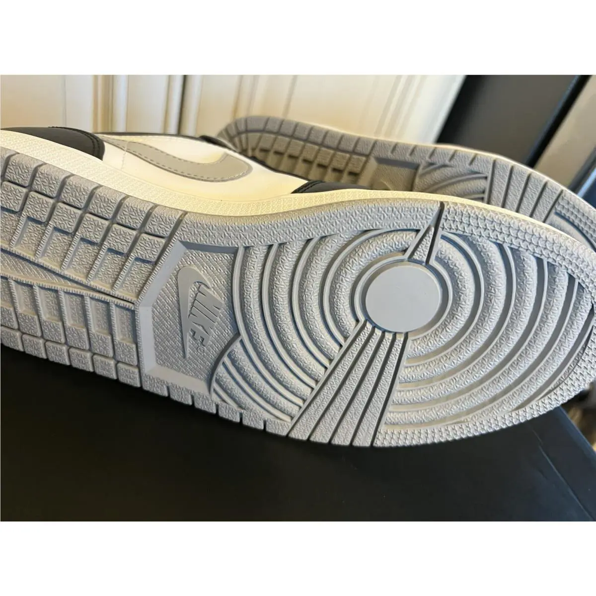 Nike shoes - Jordan 1 - 553558039 - Gray 7
